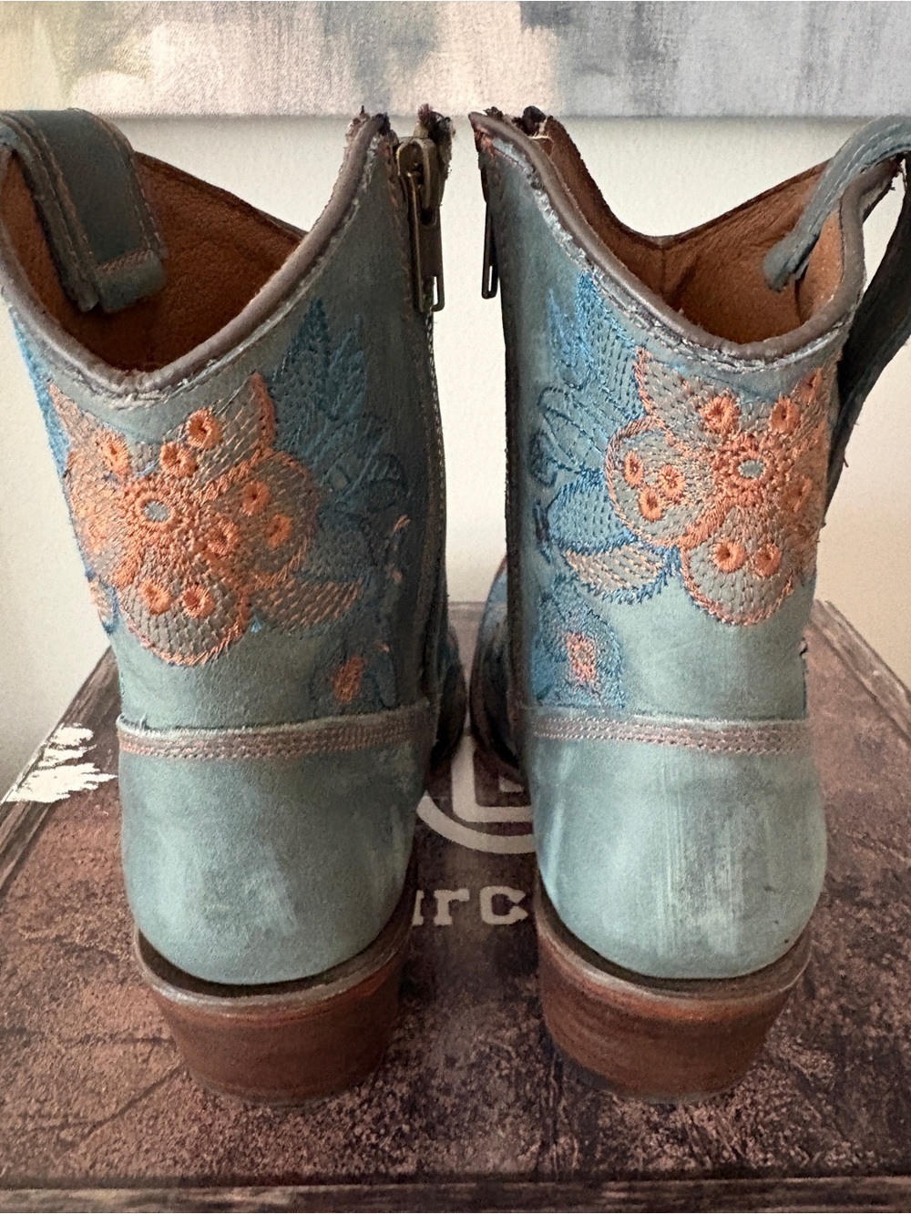 Circle G Blue Floral Embroidered Western Ankle Boots - Nvr worn - Picture 4 of 5